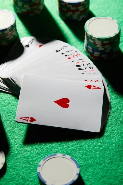 Free Bet Blackjack live table with croupier dealing cards on ligaciputra alternatif platform